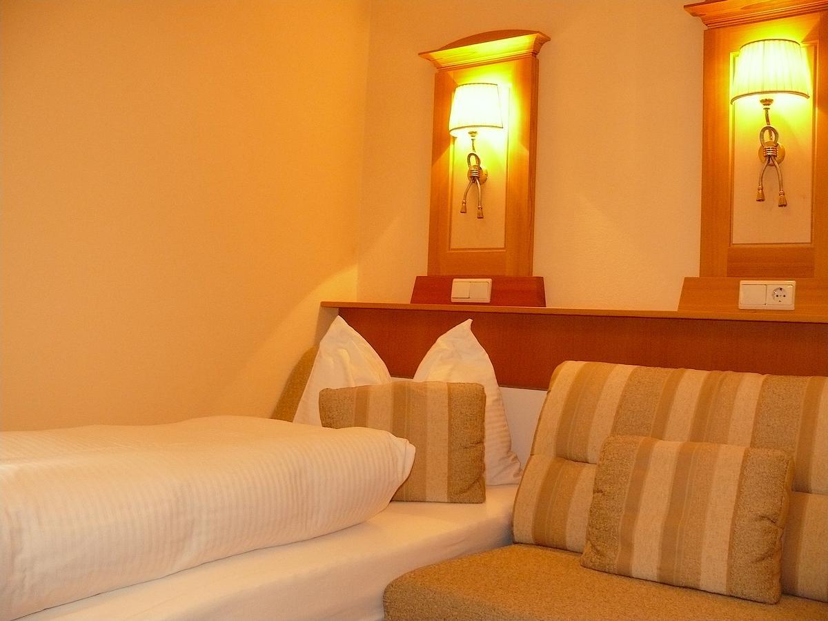 Gasthof-Pension Zur Klause Ratten Екстер'єр фото