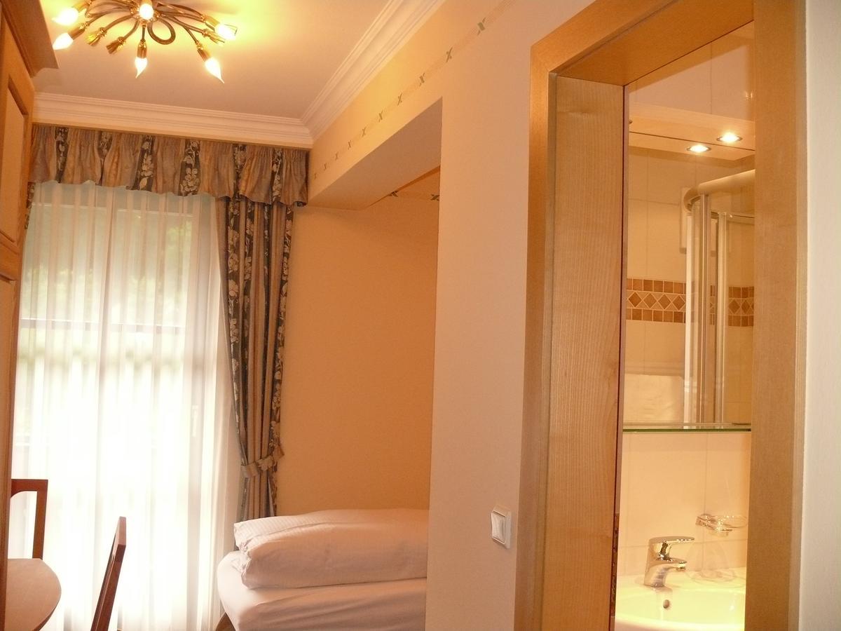 Gasthof-Pension Zur Klause Ratten Екстер'єр фото